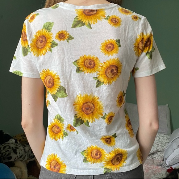 Sunflower tee - Picture 2 of 4